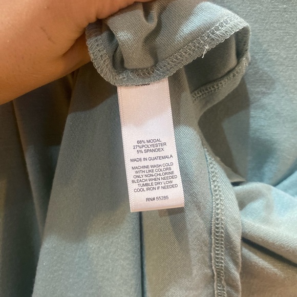 Express loose fitting t-shirt. Slouchy casual look. Blue/teal. Size Large - Picture 5 of 7